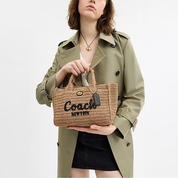 ❤️Coach Straw Cargo Tote 26 - Picture 7 of 11